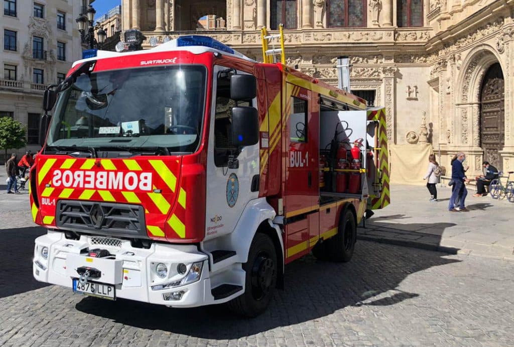 Camión de bomberos BUL de Sevilla